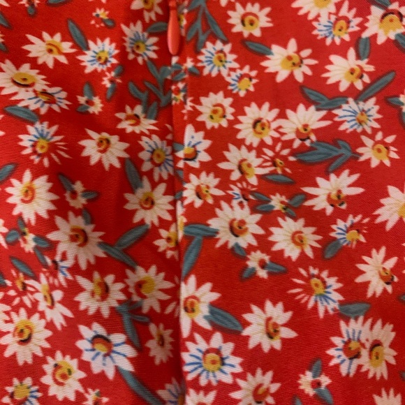 Shein Cute Red Skirt‎ - Picture 4 of 4